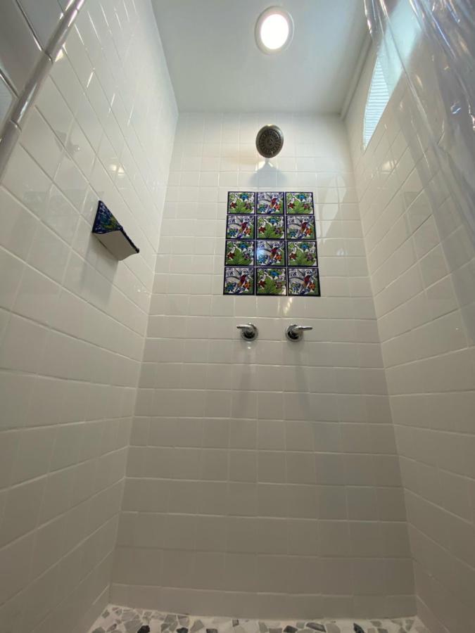 Private Room W/ Private Full Bathroom & Wifi & Ac & Shared Kitchen In לוס אנג'לס מראה חיצוני תמונה